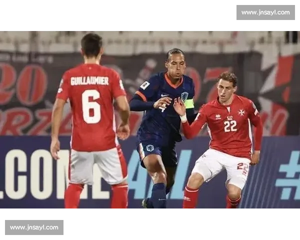 范戴克:橙衣踢得好,共逐伟大成就 范戴克:橙衣踢得好,共逐伟大成就